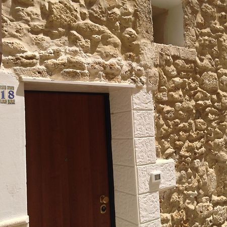 Casa Petra - Mini Open Space Apartment Brindisi Exterior photo